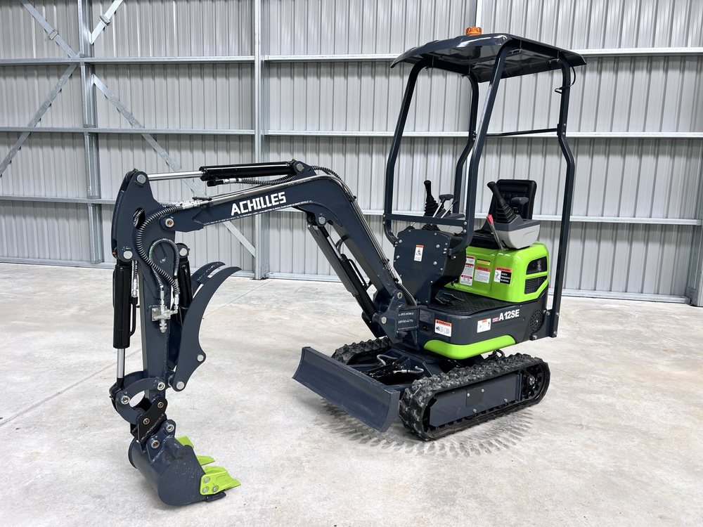 A12SE Mini Excavator image 2