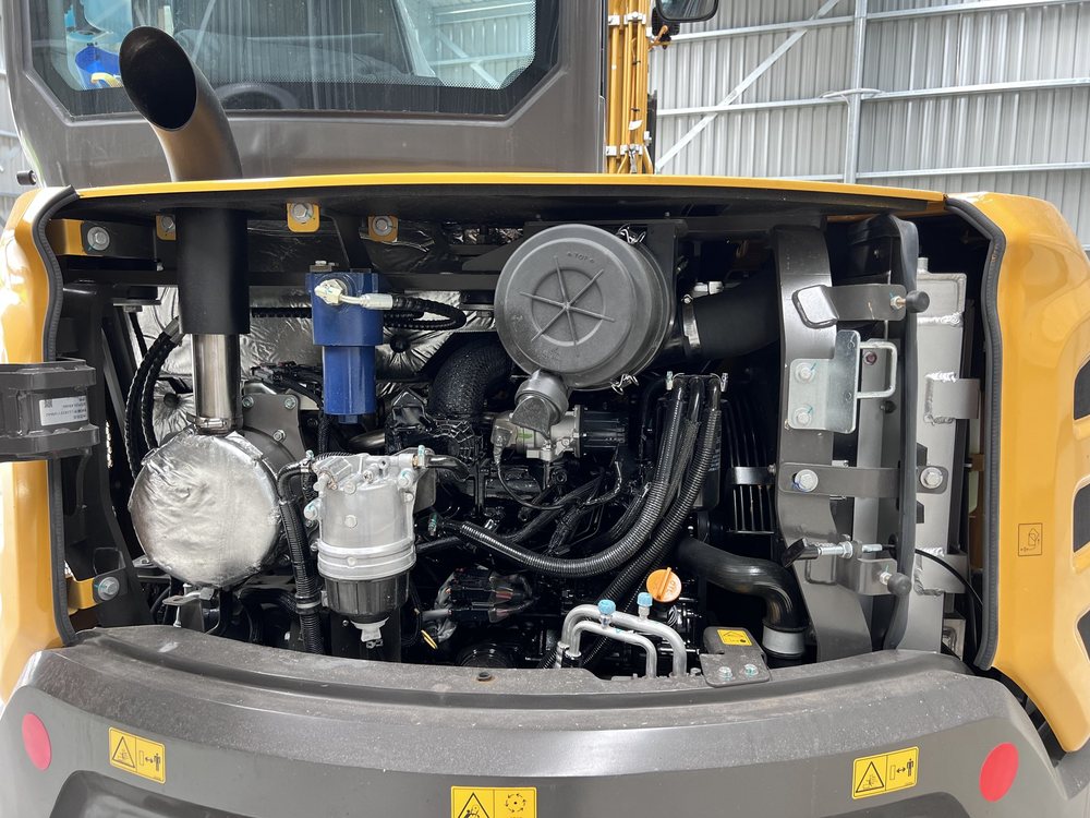 A60LG Mini Excavator image 7
